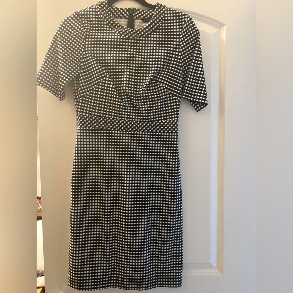 Banana Republic Black and White Gingham Bi-Stretch Sheath Dress